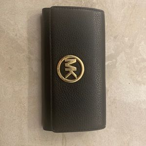 Micheal Kors Black Wallet